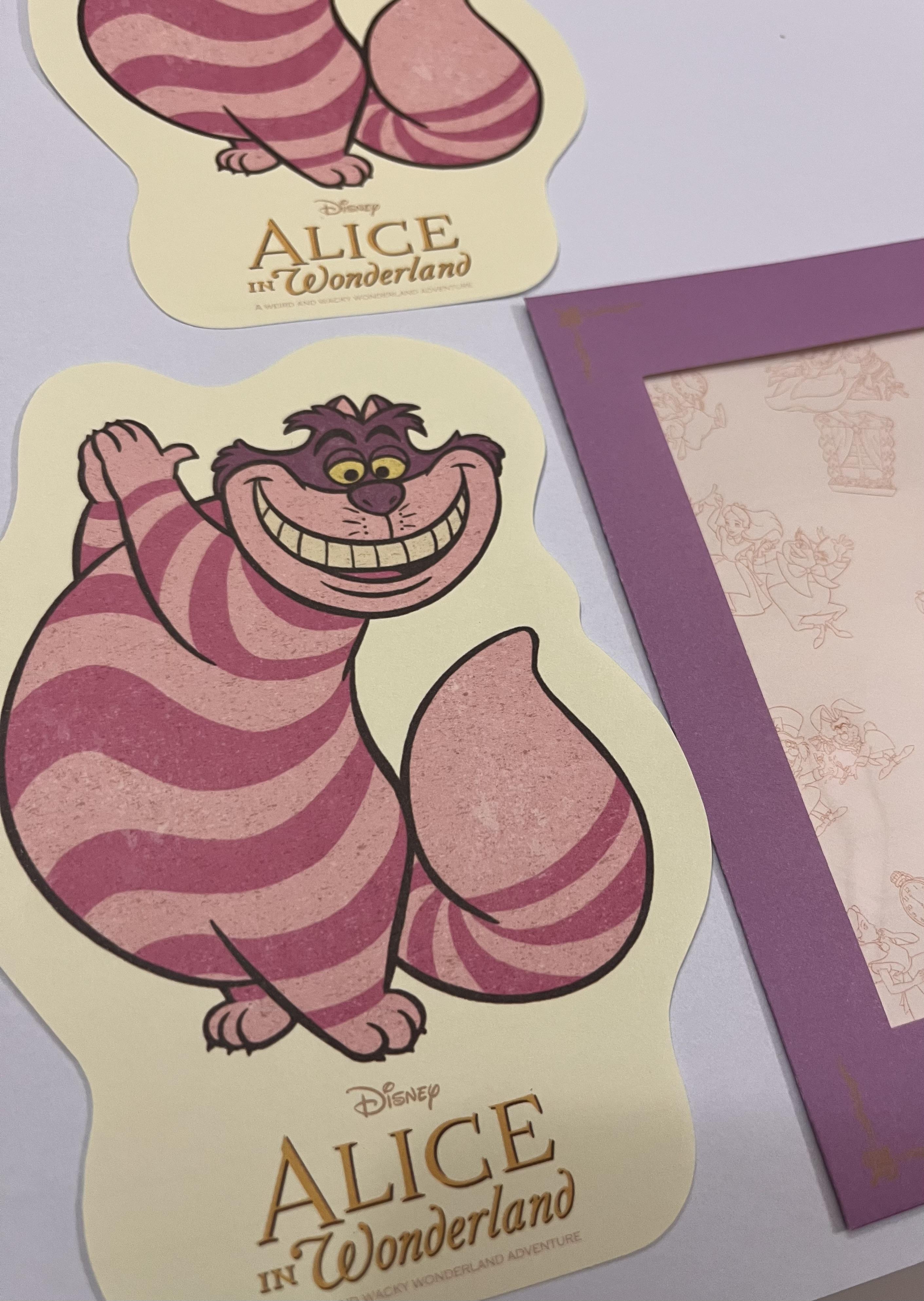 Papel de carta Alice no país das maravilhas